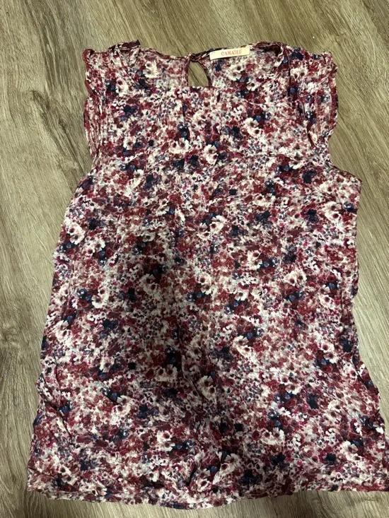 Floral-Print Sleeveless Camisole in Burgundy - Picture 3 of 3